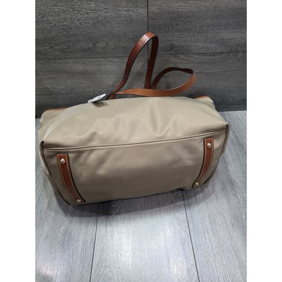Dooney & Bourke Large Nylon Tote Taupe bag A387938 - Picture 5 of 10